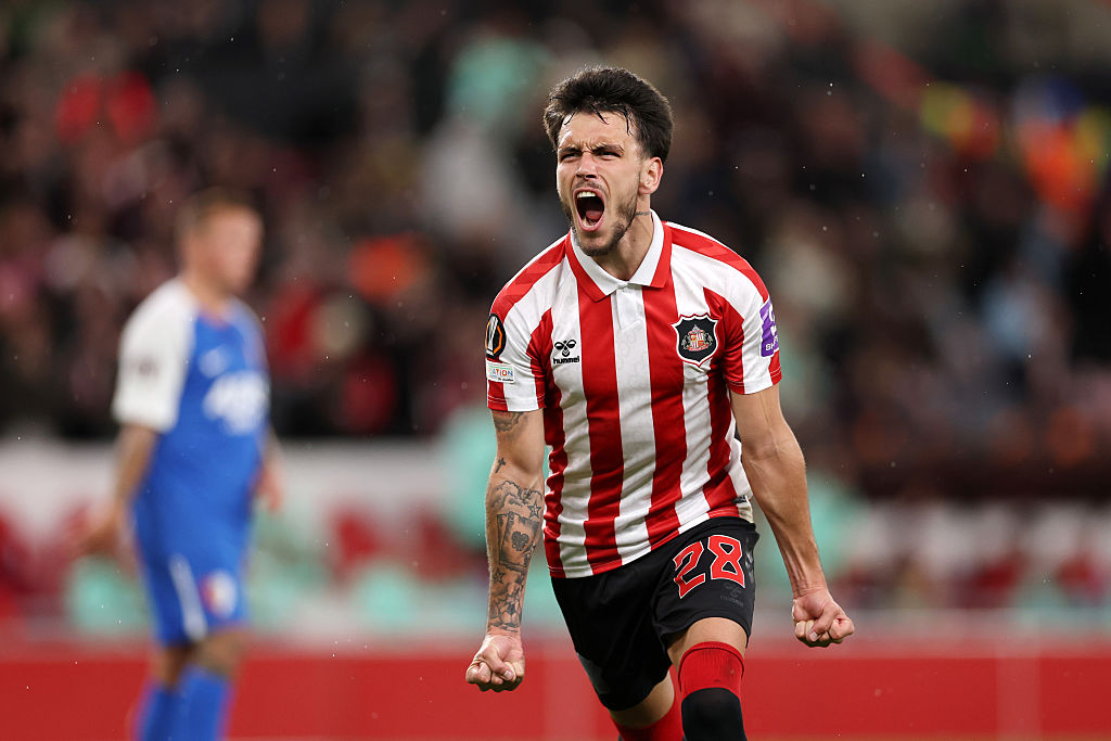 SUNDERLAND, ENGLAND - SEPTEMBER 16: Enzo Le Fee of Sunderland celebrates scoring his team&amp;rsquo;s first goal during the UEFA Europa League 2026/27 League Phase MD1 match between Sunderland AFC and AZ Alkmaar at Stadium of Light on September 16, 2026 in Sunderland, England. (Photo by Stu Forster/Getty Images)