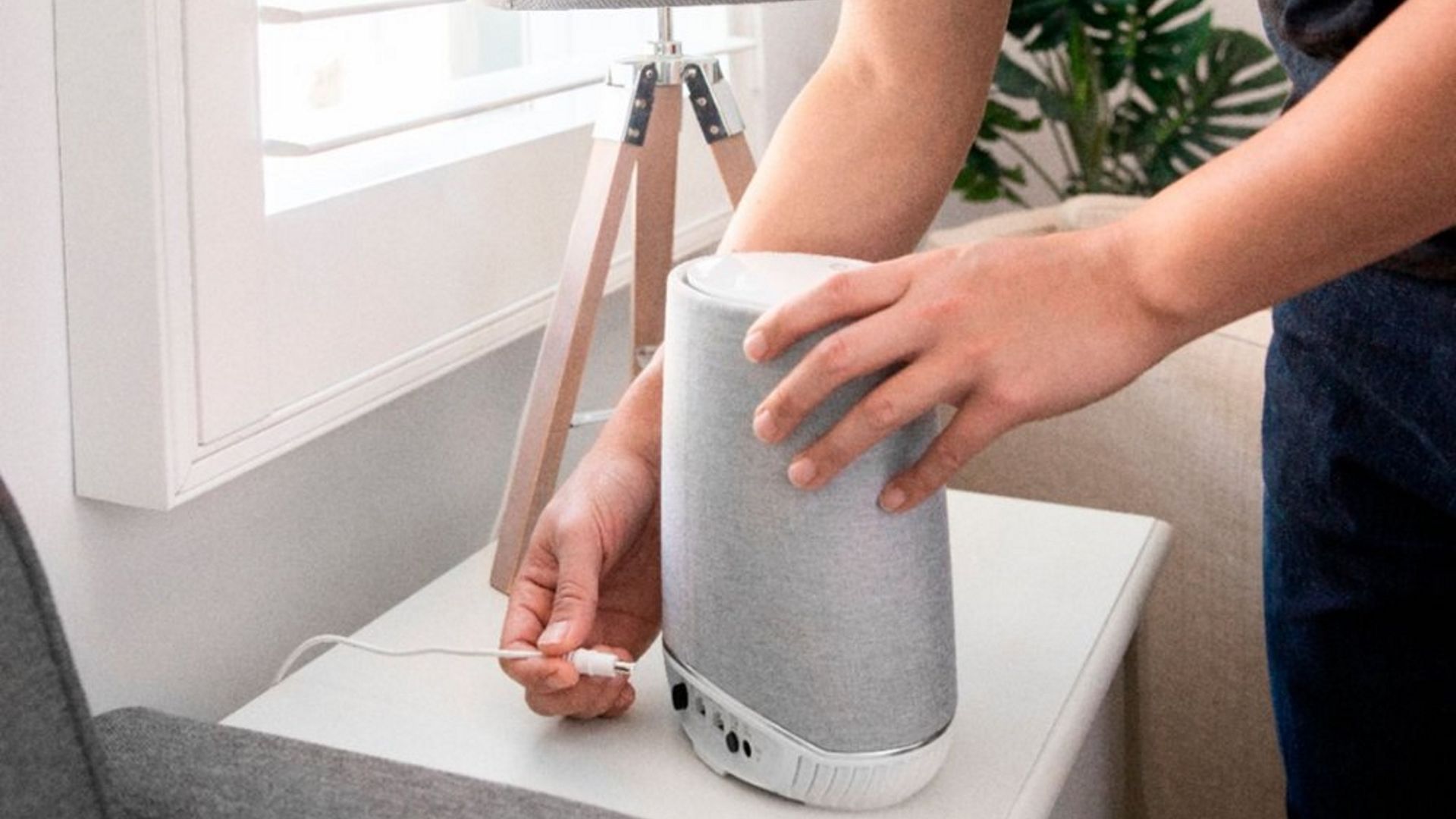 best WiFi extender NETGEAR Orbi Voice AC2200 Tri-Band WiFi Range Extender