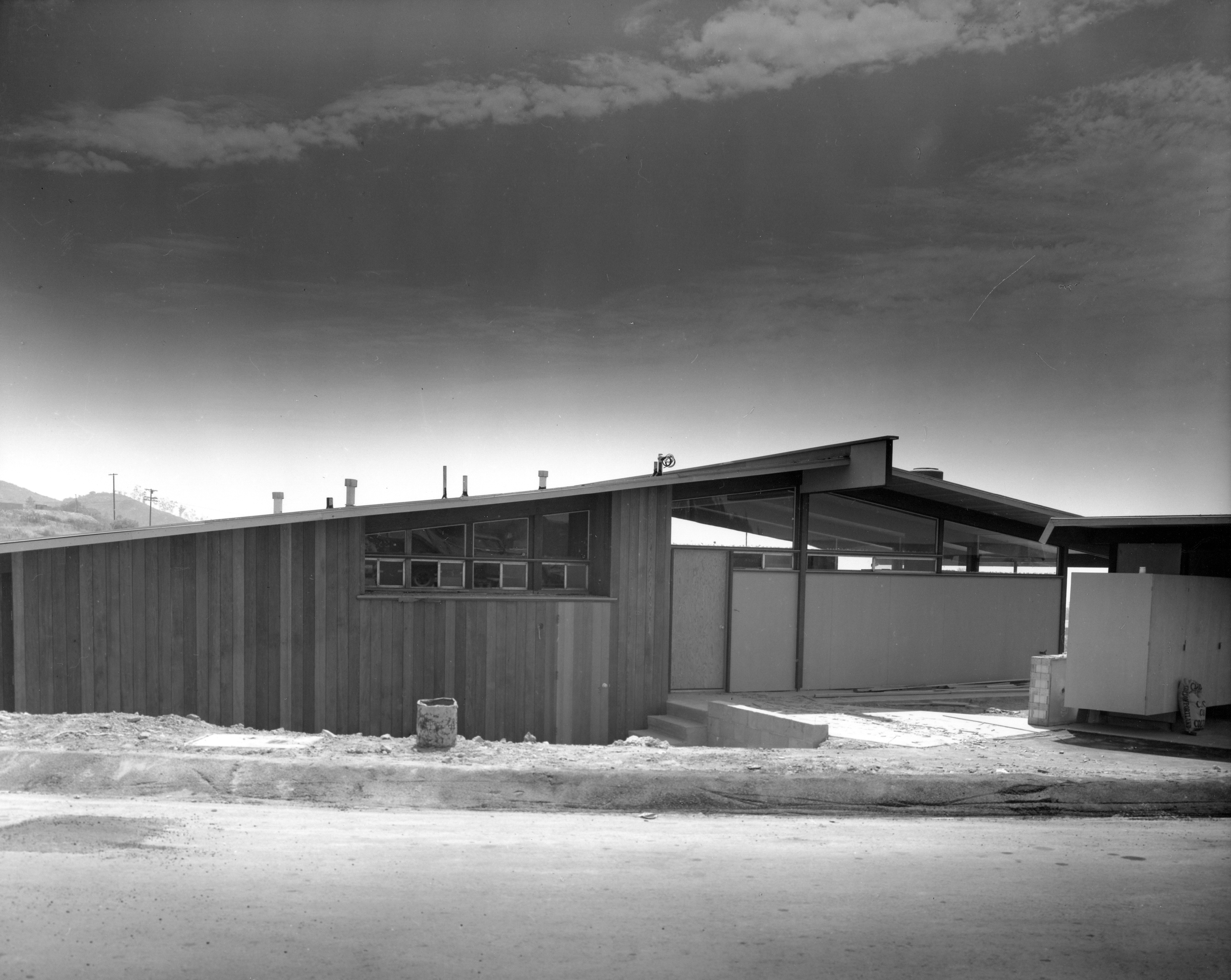 Exterior shots of modernist homes on the hills of Los Angeles in Black and white
