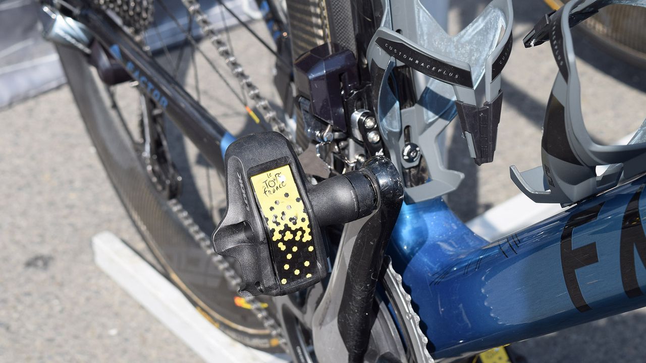 Latour used the special edition Tour de France Look Keo Blade Carbon pedals