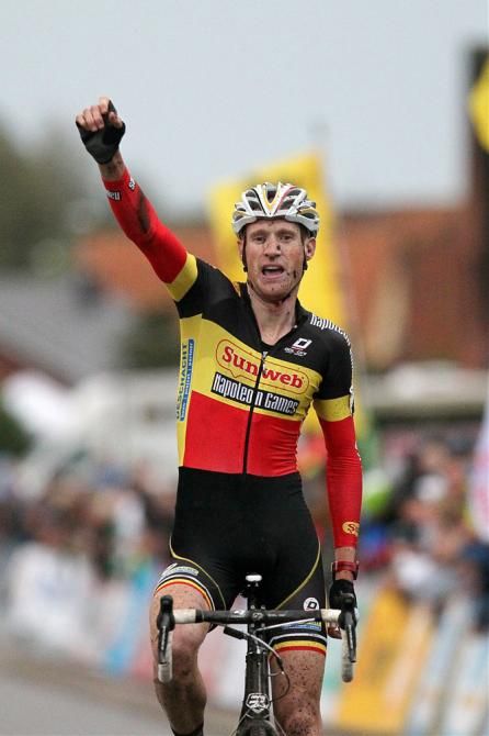 Winning in Ruddervoorde close to his hometown, Klaas Vantornout considered the victory his biggest after winning the Belgian title