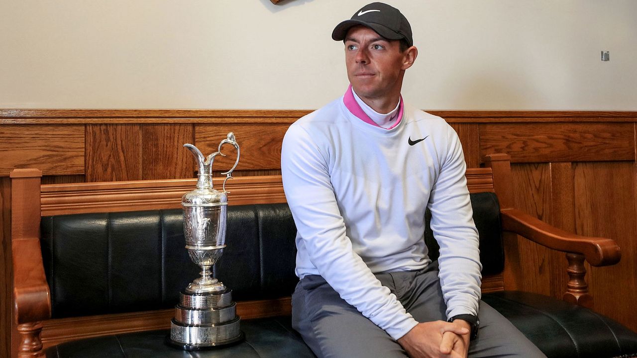 Rory McIlroy with the Claret Jug