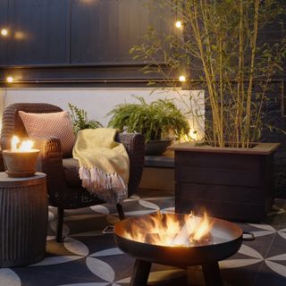 Outdoor seating area with firepit