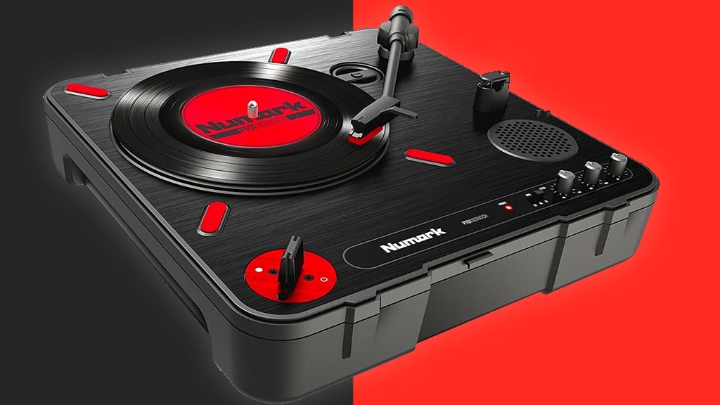 best USB turntable :Numark PT01