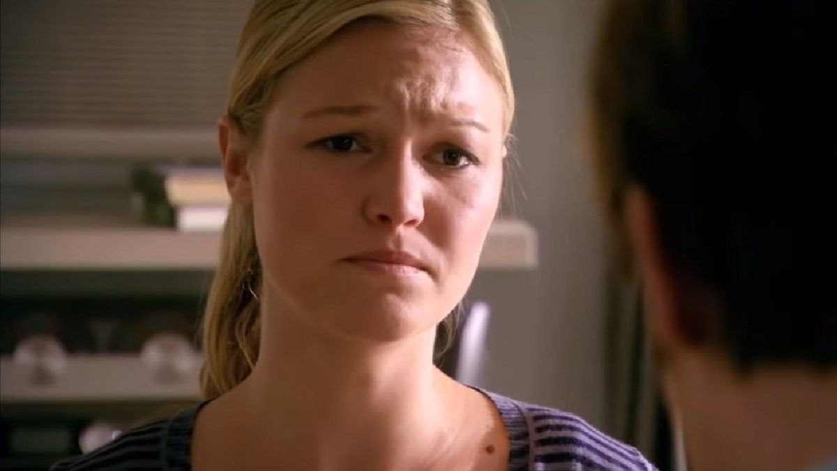 Julia Stiles in Dexter.