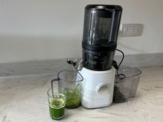 Testing green juice in the Nama J2 Juicer