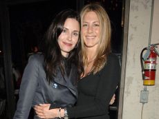 Courteney Cox and Jennifer Aniston L