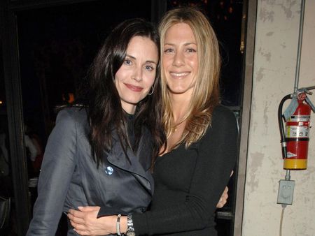 Courteney Cox and Jennifer Aniston L