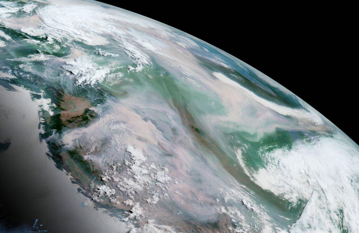 The smoke from wildfires in Oregon and beyond is covering vast areas of US, satellites show