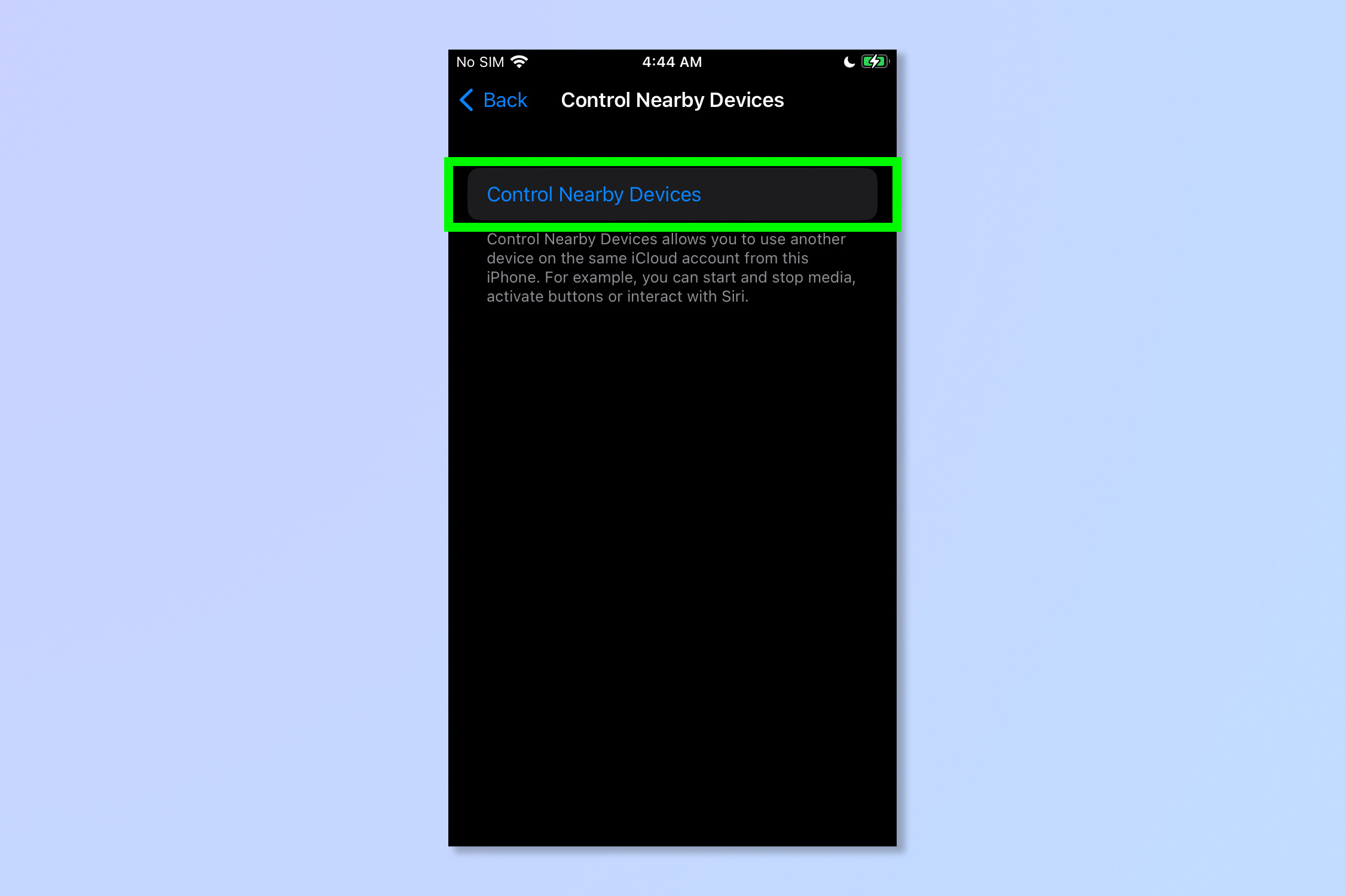 Снимок экрана, показывающий шаги, необходимые для включения управления ближайшими устройствами на iPhone.