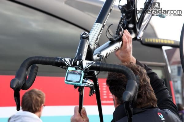 Aluminum bars mated to a carbon fiber stem on this Radioshack-Nissan-Trek Madone. Hair by mechanic Roger Theel.