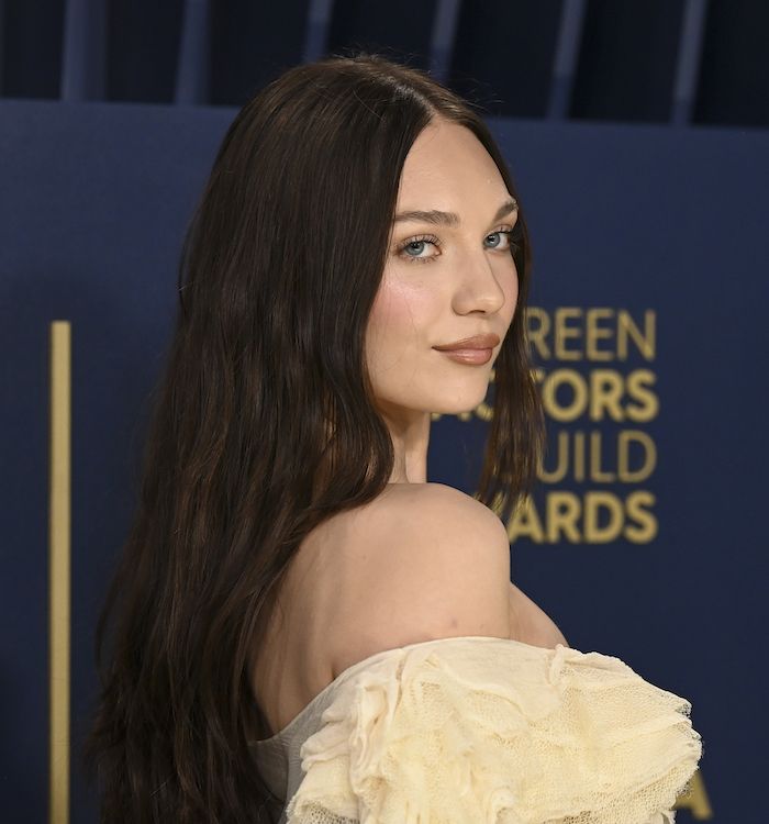 Maddie Ziegler on the SAG Awards red carpet