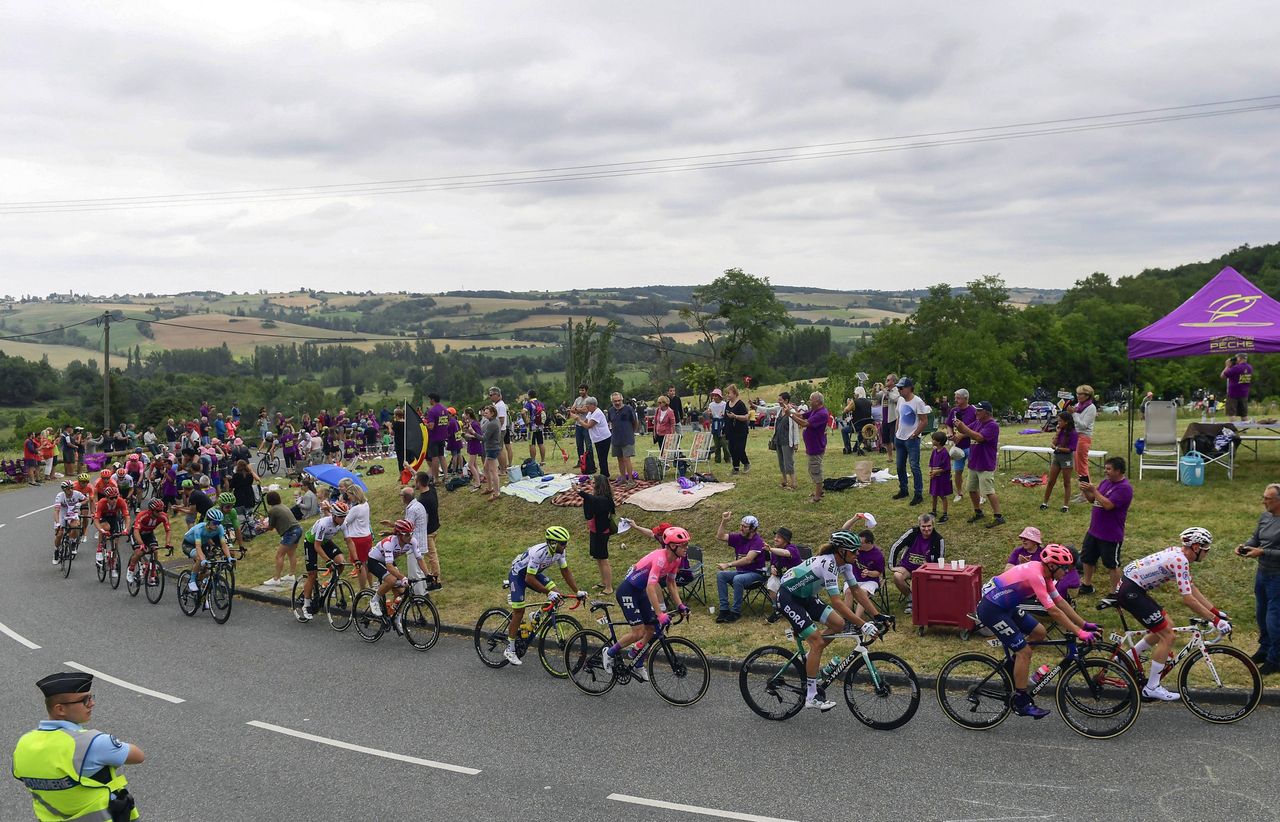 The break rides through the Pyrenees