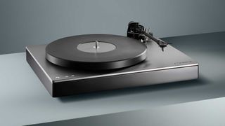 Alva TT V2 turntable