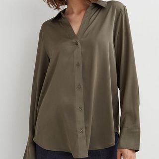 best shirts for women include this khaki v-neck shirt from H&M