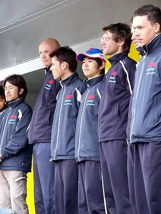 Dutch Skil Shimano at the presentation of Paris-Roubaix in Compiegne, with the first Japanese rider Masahiro Shinagawa.