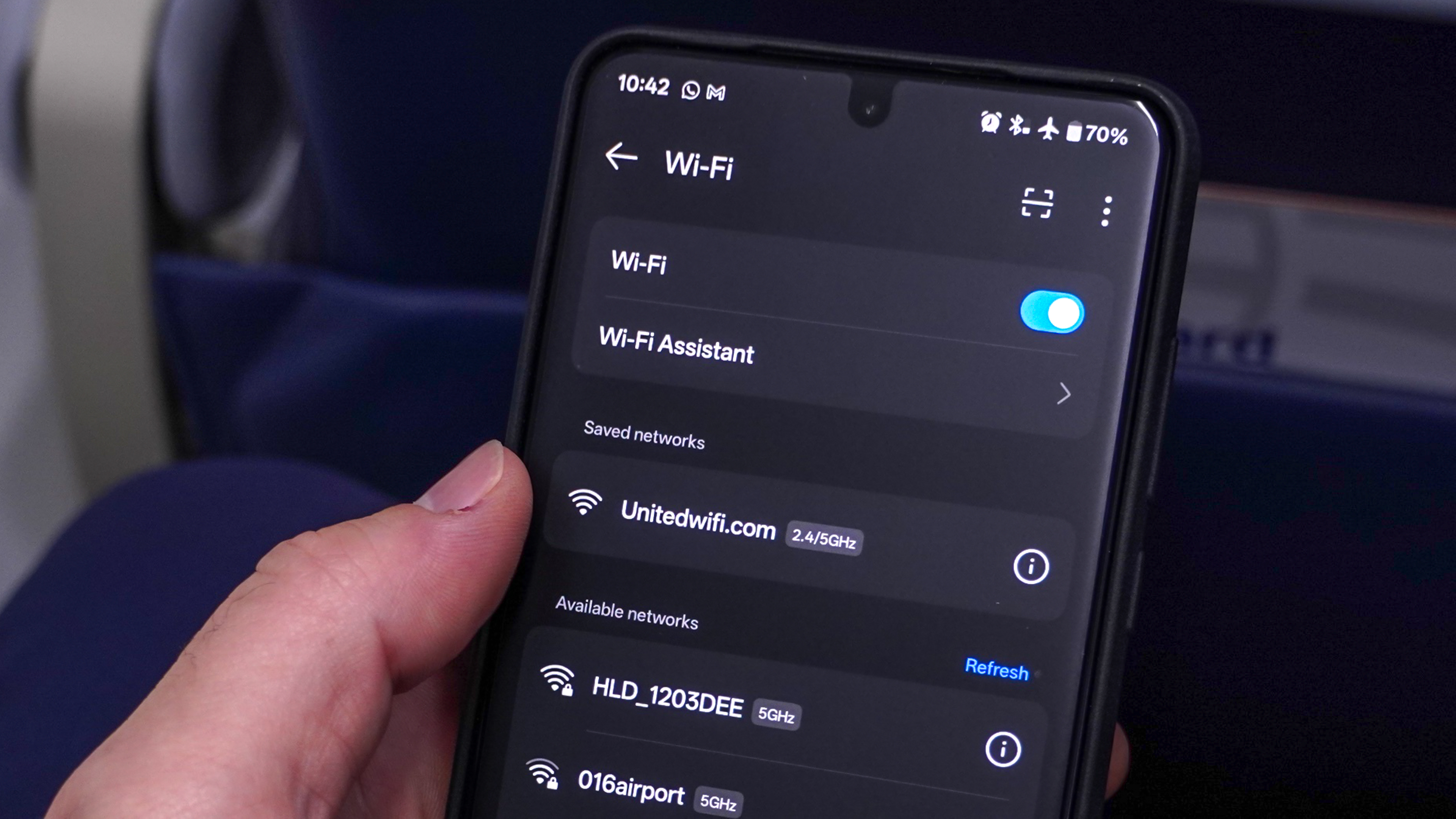 finding the starlink network during a united airlines flight
