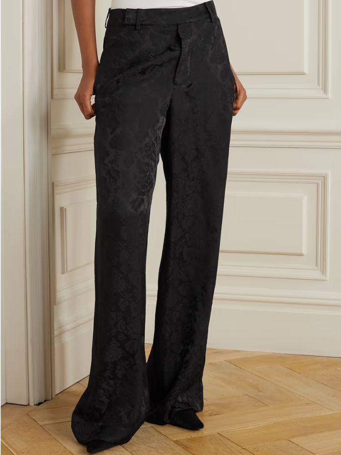 missing-image سوف ينتشر صيحة البنطلونات الحريرية في كل مكان هذا الربيع