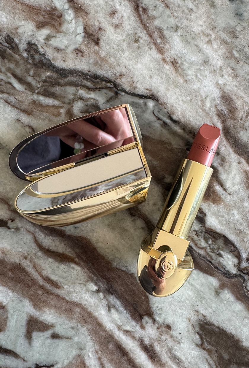 guerlain satin lipstick in beige praline and lipstick case with double mirror