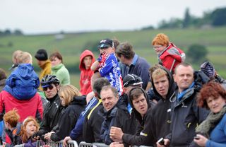 Finish-line crowd, Tour of the Reservoir 2011