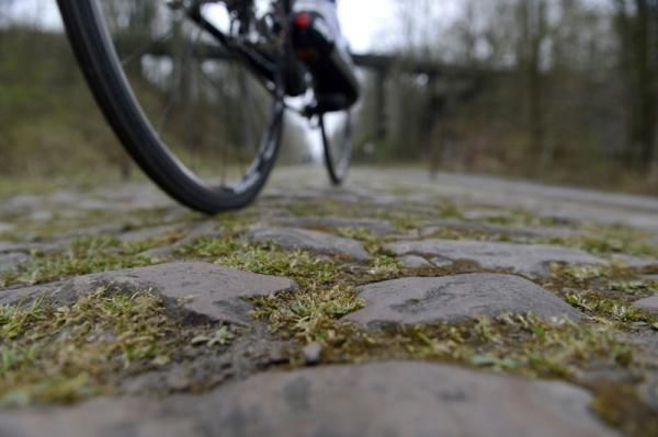 The moss between the cobbles causes so many crashes