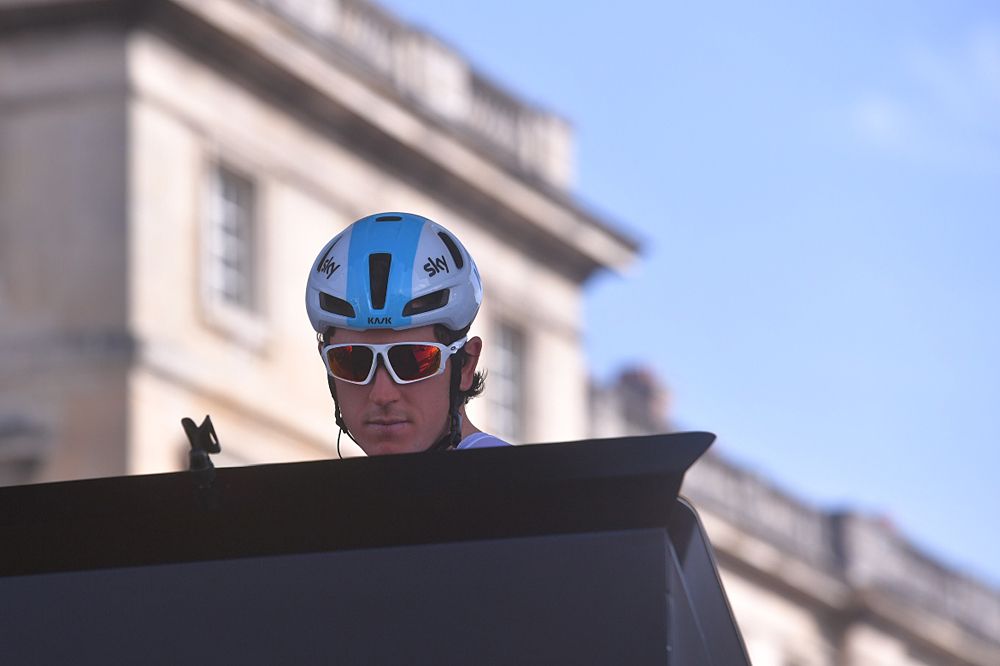 Sign on at 2018 Paris Roubaix