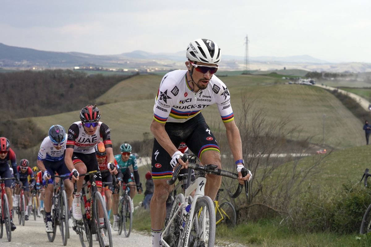 Strade Bianche 2022 - 16th Edition - Siena - Siena 184 km - 05/03/2022 - Julian Alaphilippe (FRA - Quick-Step Alpha Vinyl Team) - photo Massimo Fulgenzi/SprintCyclingAgency&Acirc;&copy;2022