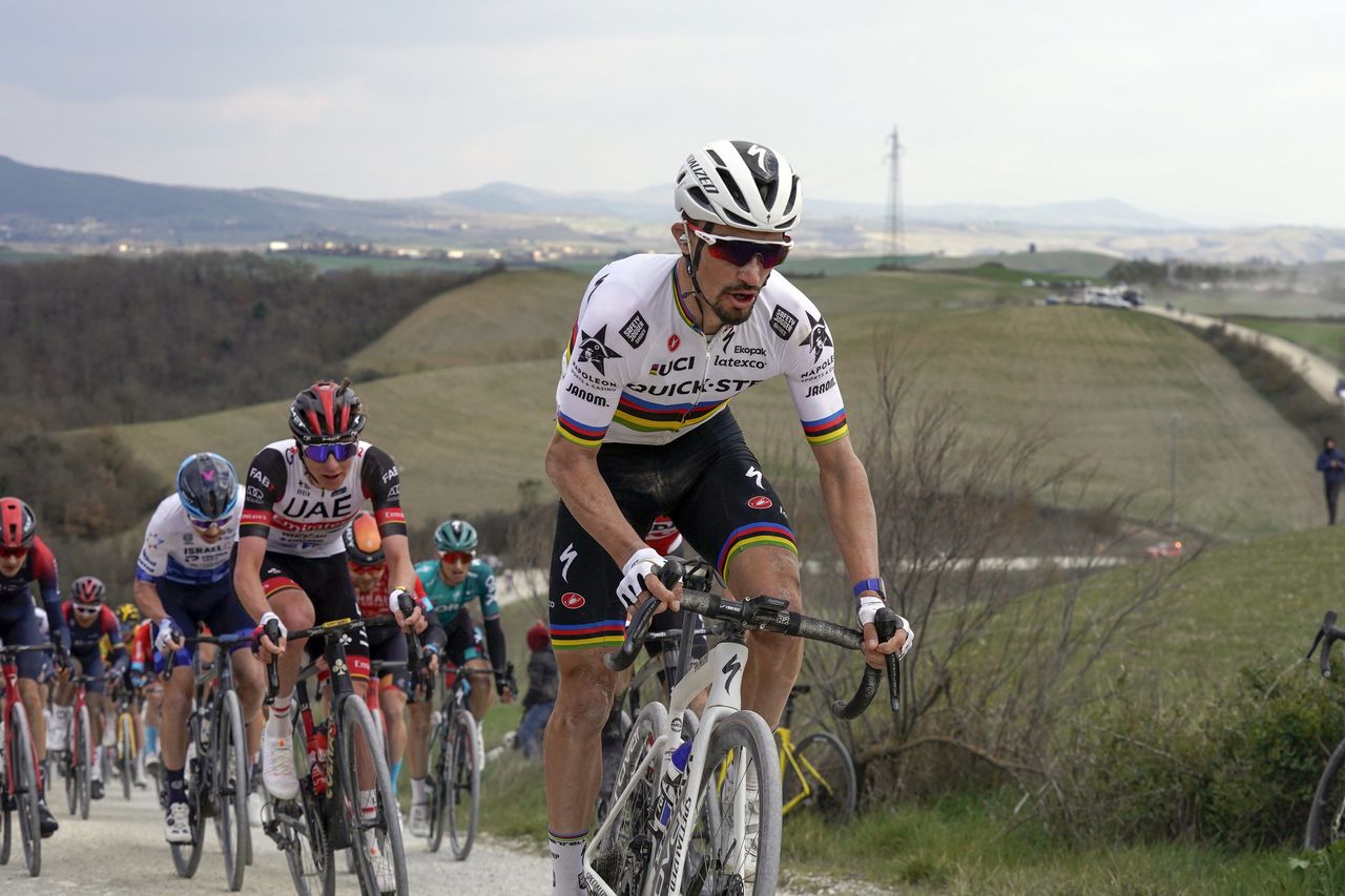 Strade Bianche 2022 - 16th Edition - Siena - Siena 184 km - 05/03/2022 - Julian Alaphilippe (FRA - Quick-Step Alpha Vinyl Team) - photo Massimo Fulgenzi/SprintCyclingAgency&Acirc;&copy;2022