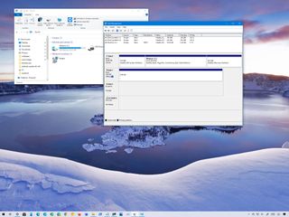Windows 10 hard drive missing in File Explorer fix