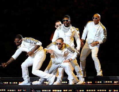 2011: Usher and the Black Eyed Peas