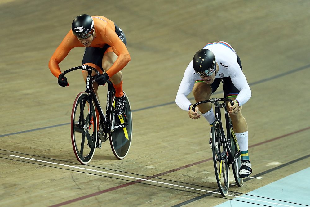 Mathew Glaetzer (r) of Australia competes against Harrie Lavreysen of The Netherlands