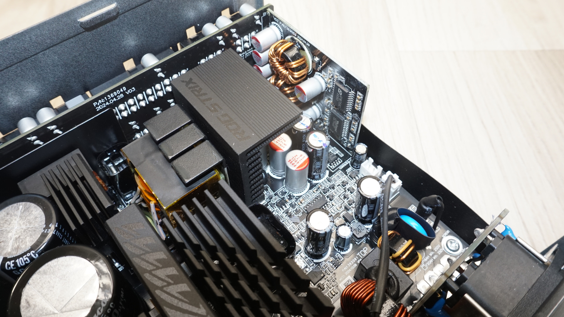 Asus ROG Strix 1000W Platinum PSU
