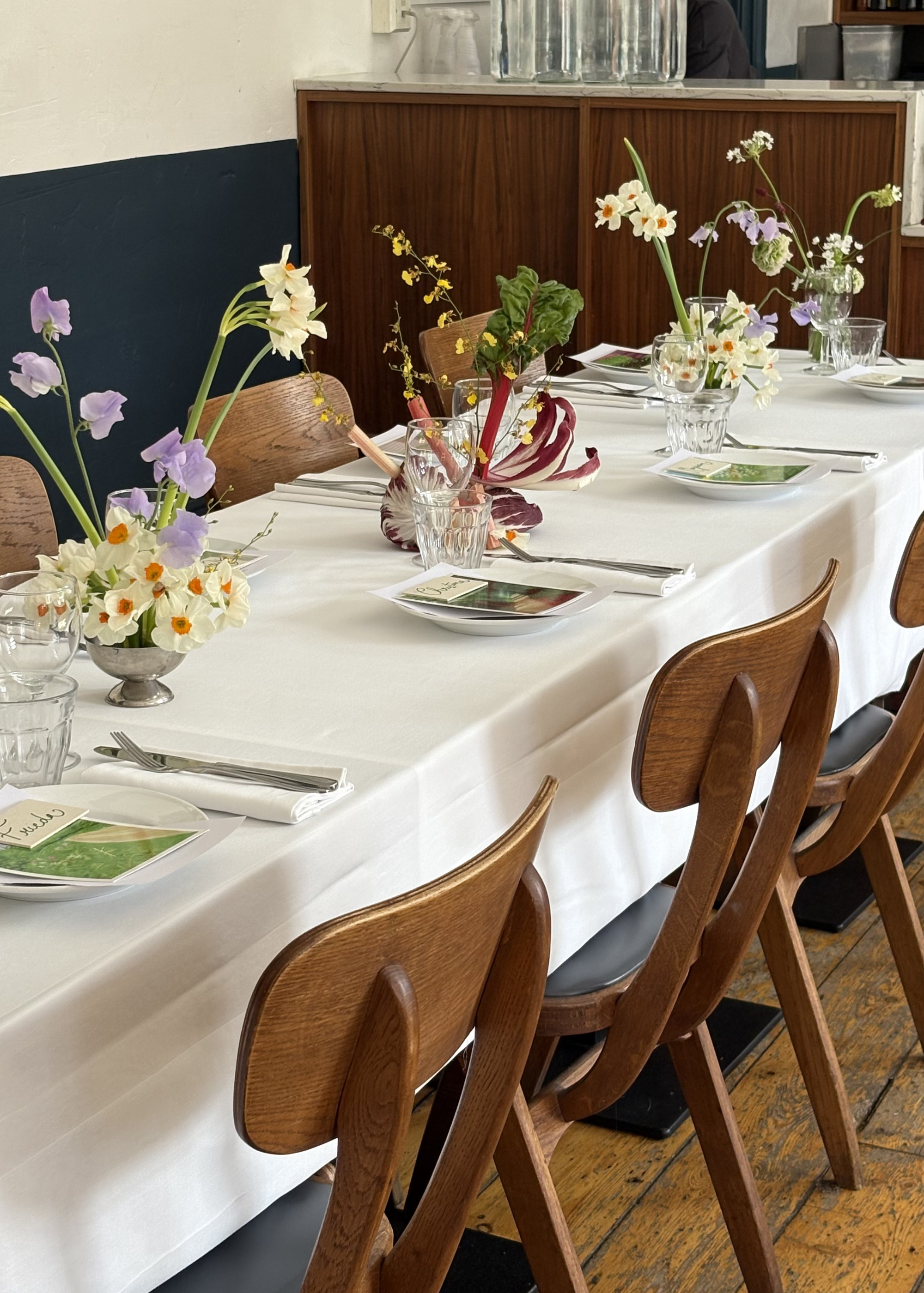 How to Get the Japanese Art of Ikebana Right and Make Flowers Look More Elevated and Expensive — Yes, It's More Than Just Putting Stems in a Vase