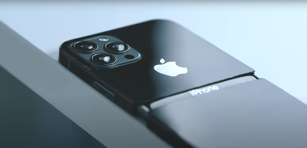 A still of the foldable iPhone prototype