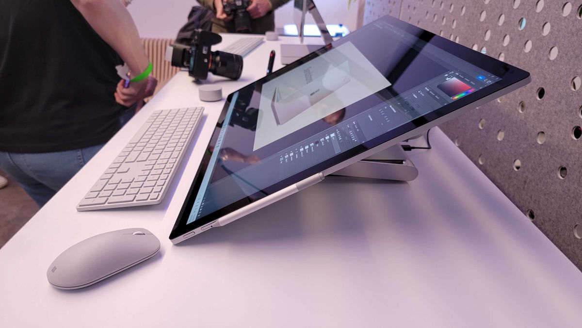 Microsoft Surface Studio Plus