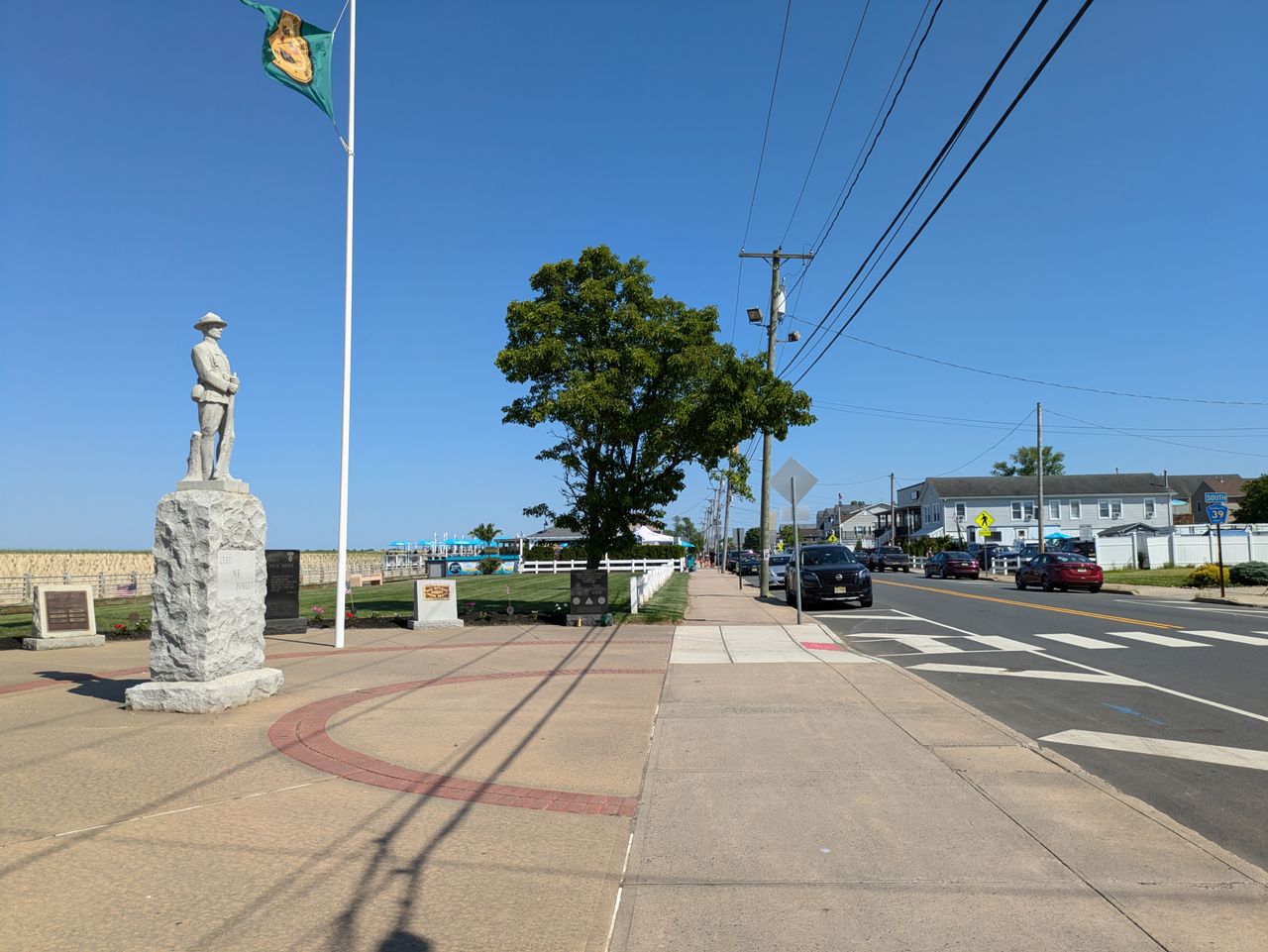 Google Pixel 8a daytime sample.