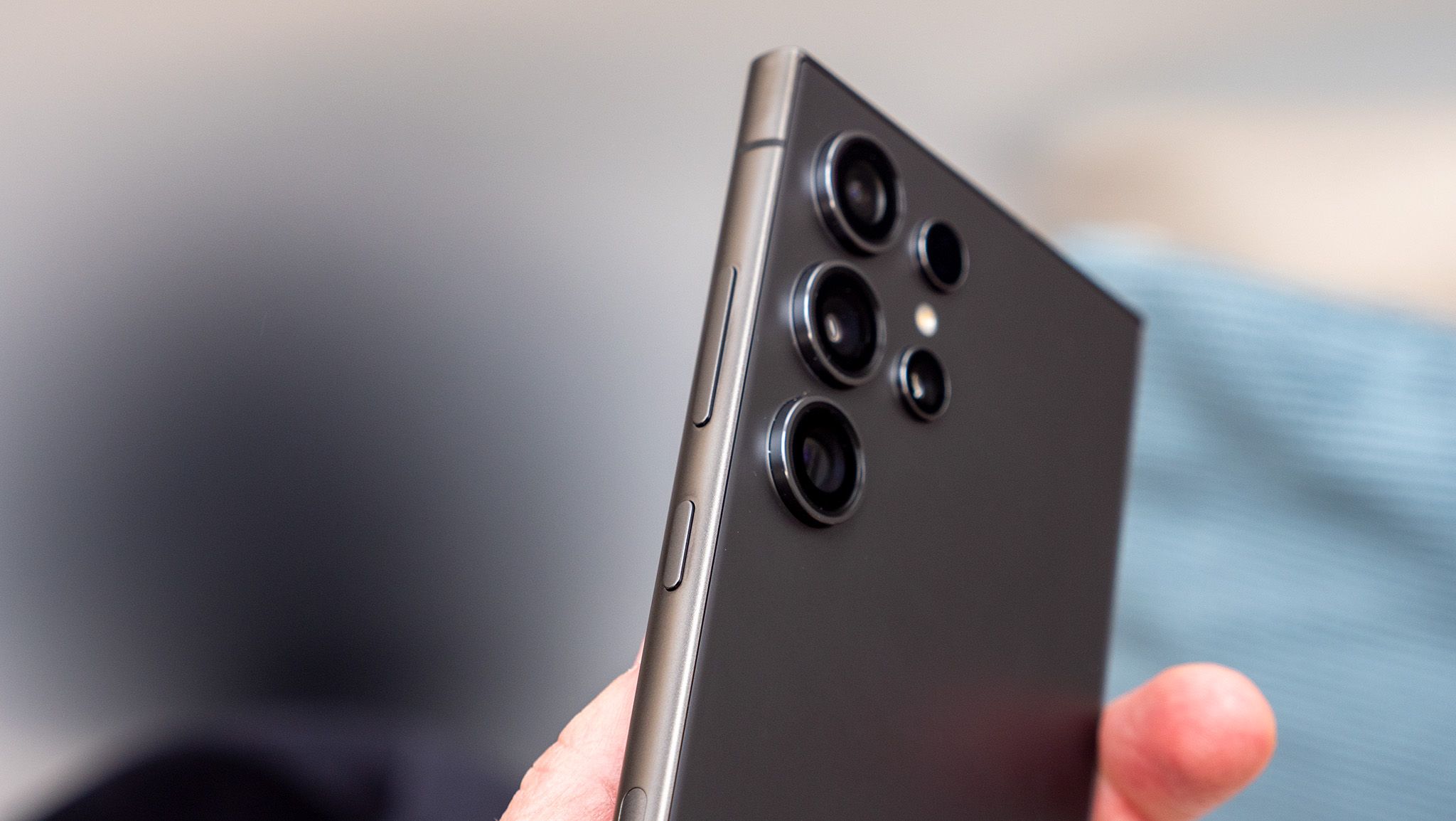 Future Galaxy phones might have slimmer camera modules thanks to new ...