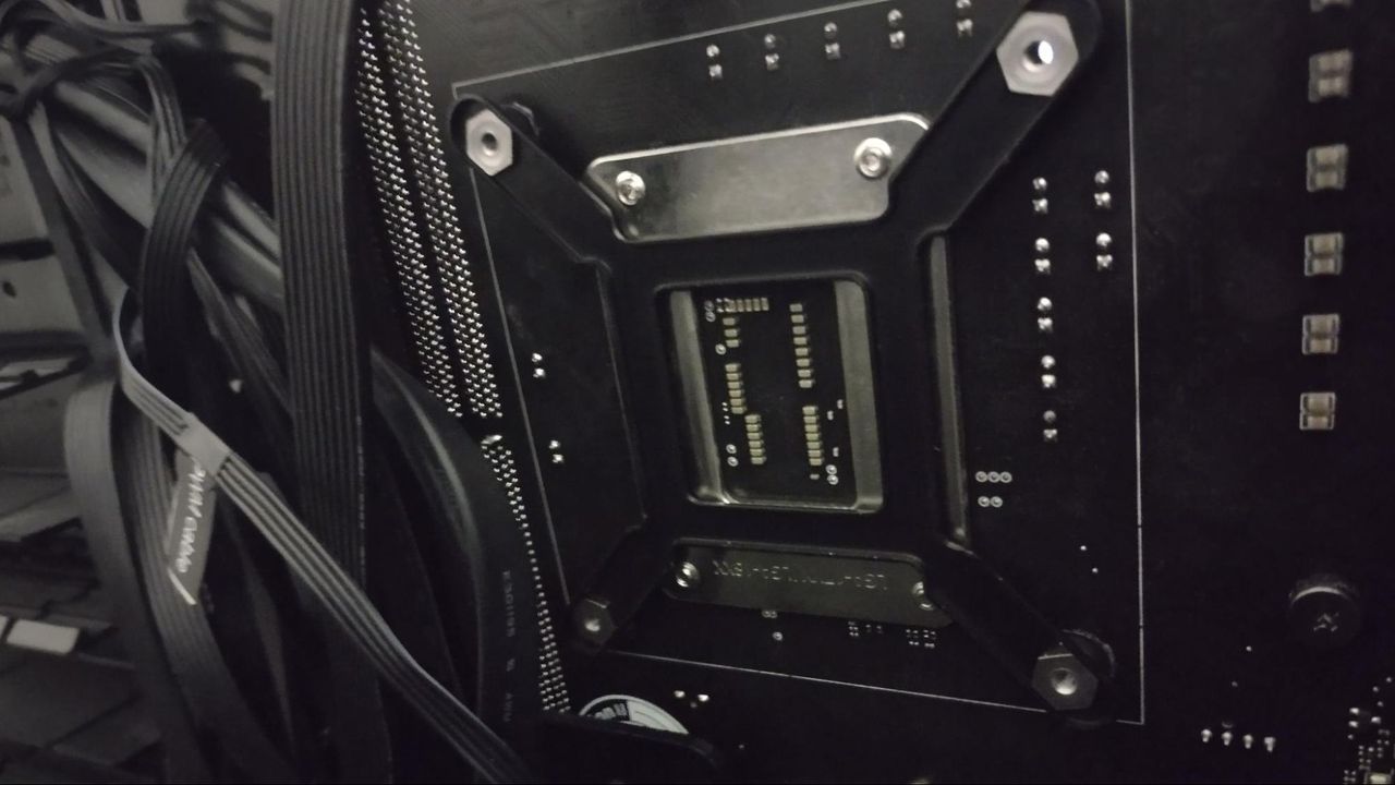 Corsair H100i Elite
