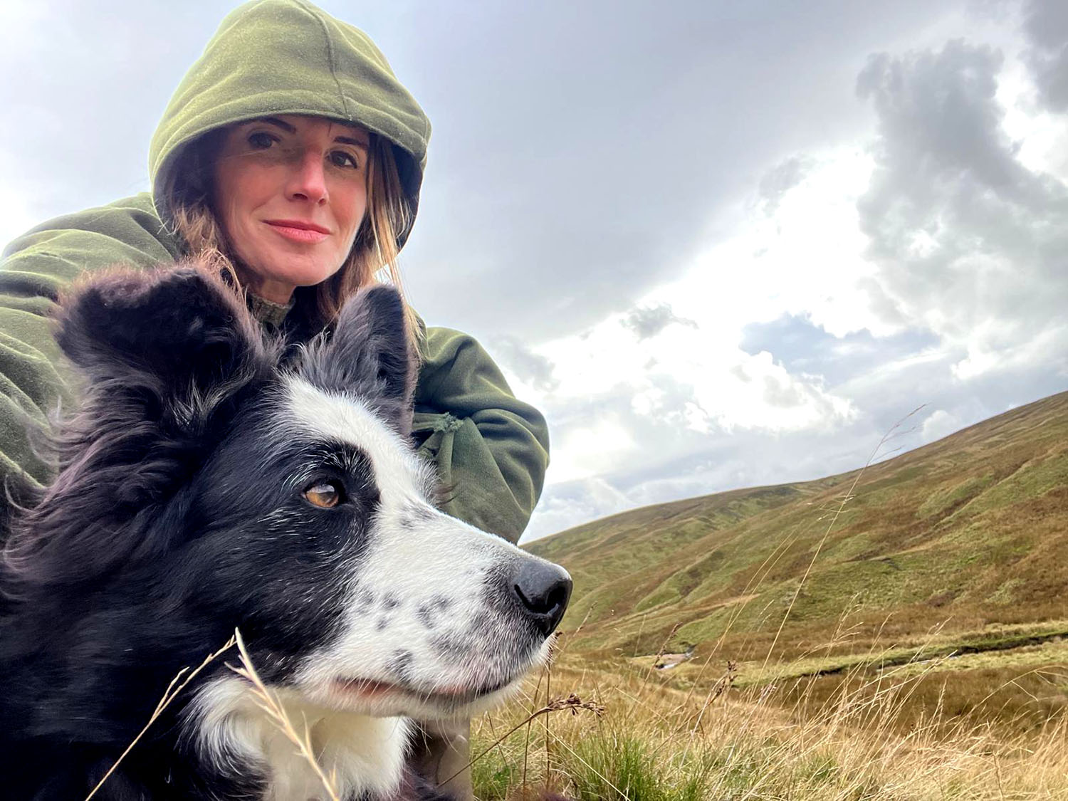 Amanda Owen, the Yorkshire Shepherdess, with her late sheepdog Kate