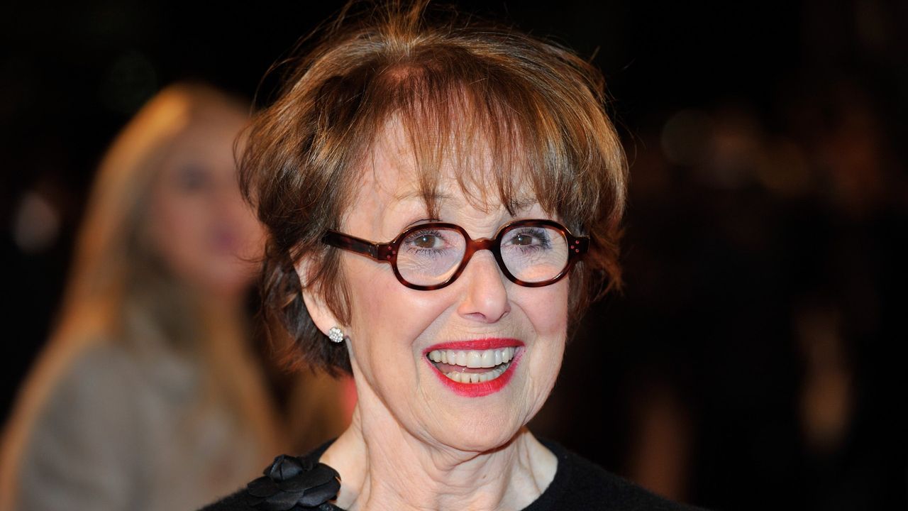 Una Stubbs on the red carpet