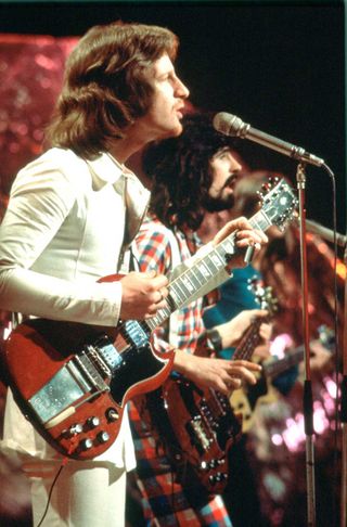 Badfinger perform on Top Of The Pops, 1973