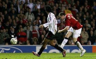 Rooney spearheaded a fightback against AC Milan in 2007