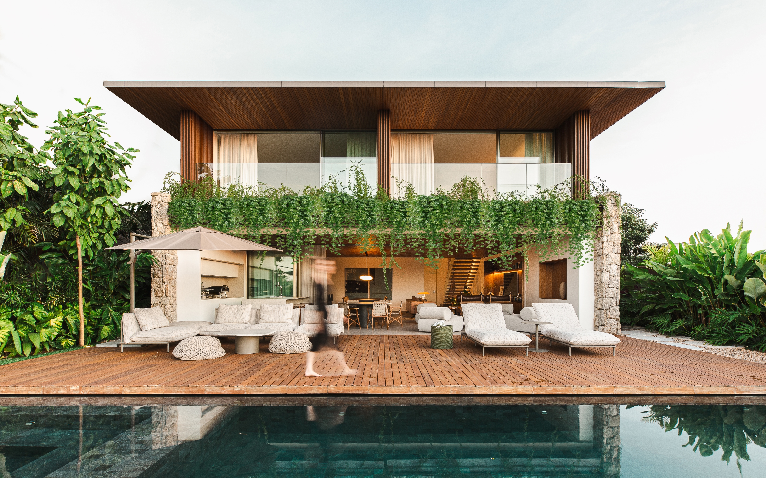 Garden facade, JF Residence, Brazil