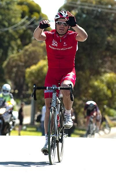 Rhys Pollock (Drapac Porsche) broke free from Freiberg and O'Shea on the final lap and stole the show in Ouyen.