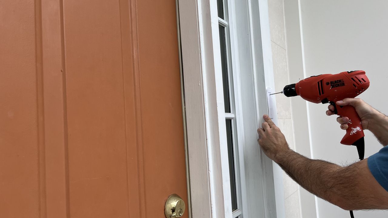 Screwing in mount for Philips 7000 Series Video Doorbell