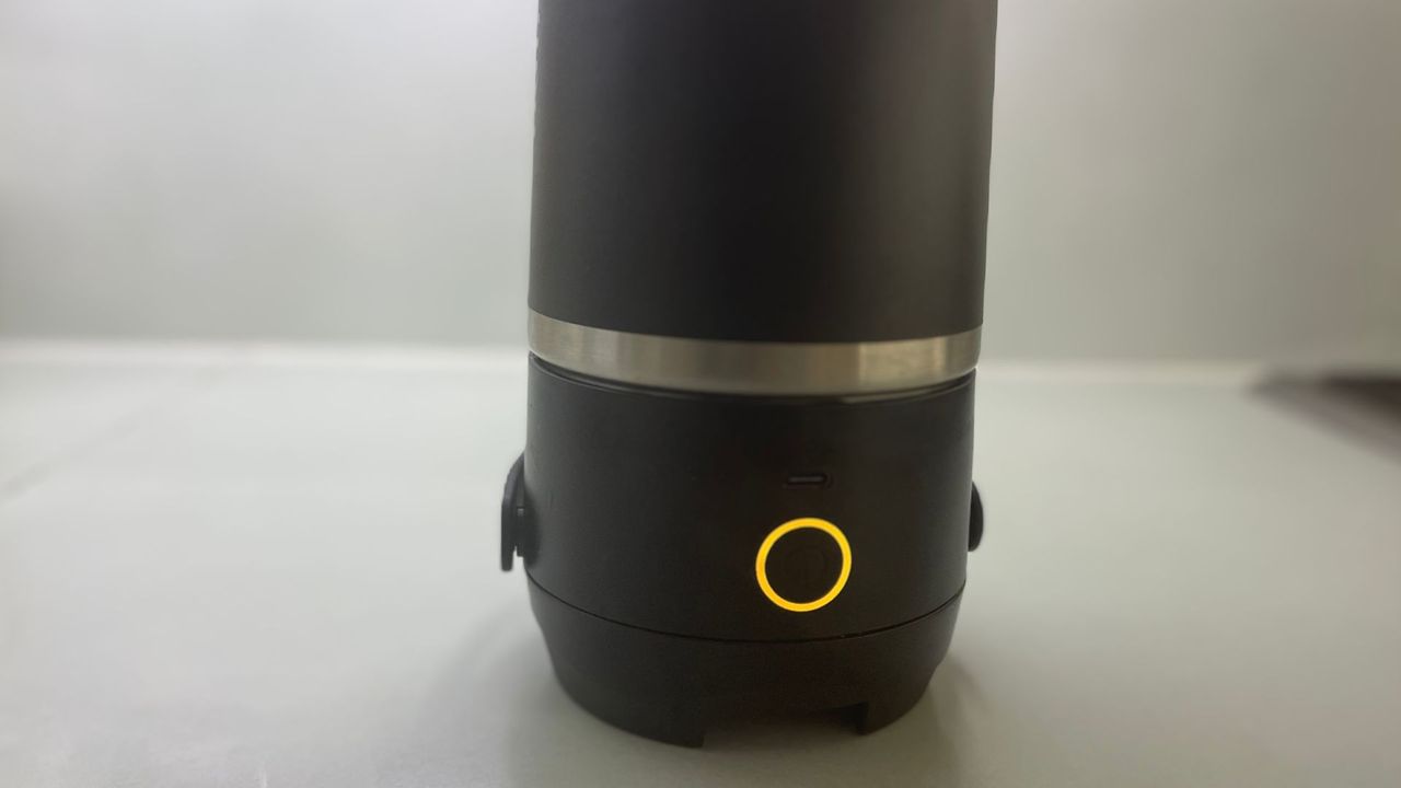 Nutribullet Flip Blender when it's low on battery