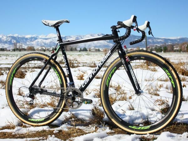 Jeremy Powers (Cannondale-Cyclocrossworld.com) nabbed two second-places finishes in Colorado aboard this stealthy-looking Cannondale Cyclocross rig.