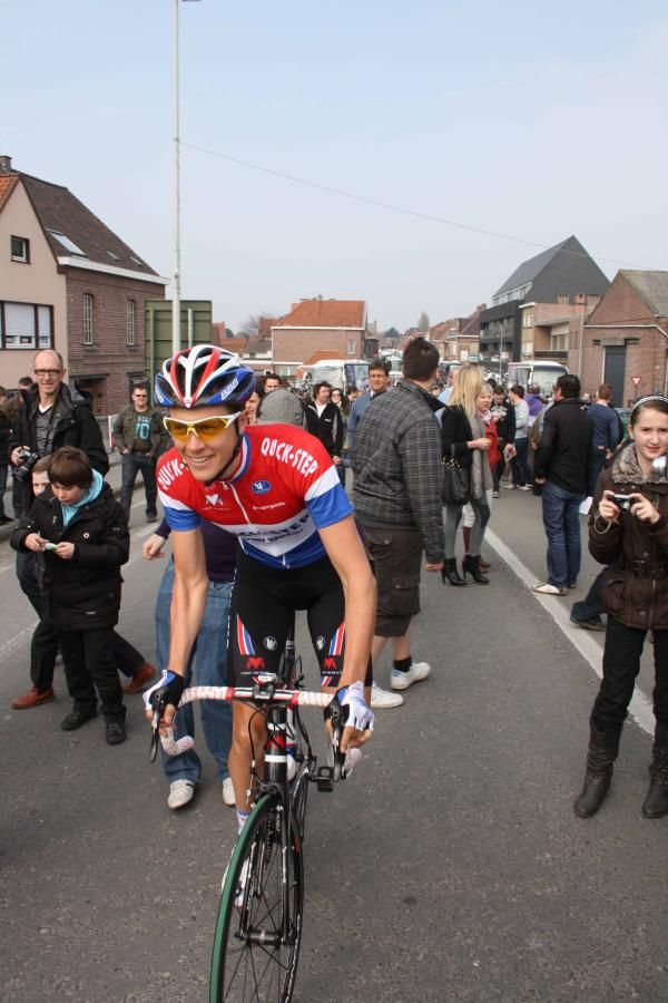 Dutch champion Niki Terpstra (Quick Step) makes his way through the crowds.