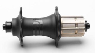 The rear hub uses pawl-less ratchet system