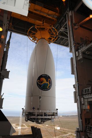 NROL-39 Payload Mated to Atlas V Booster